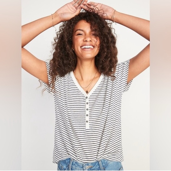 Old Navy Striped Henley Shirt Cream & Black - Picture 1 of 5
